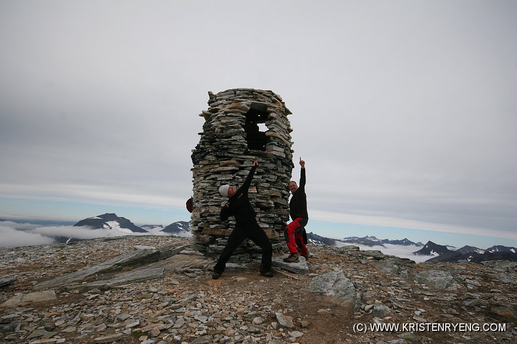 IMG_0151.JPG - Kristen og Daniel på toppen av Blåtinden, 1180 moh.