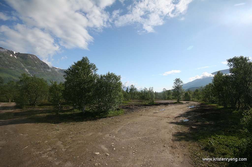 IMG_0010.JPG - Utsikt mot nordøst innover Breivikeidet og Ramfjordmoen.