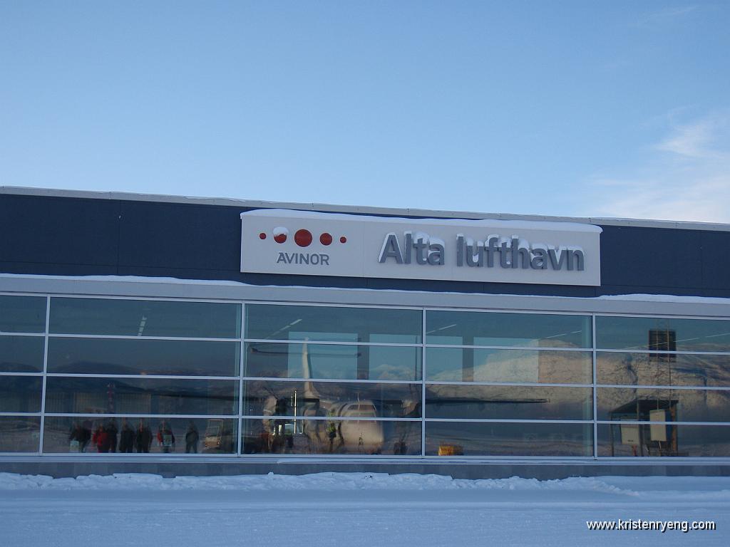 P3010015.JPG - Ankomst Alta Lufthavn. 25 minusgrader.